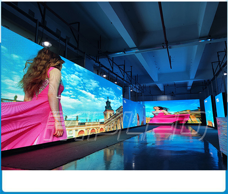 Big Indoor Curve Stage Background Ekran LED 500x500mm Łatwy w instalacji