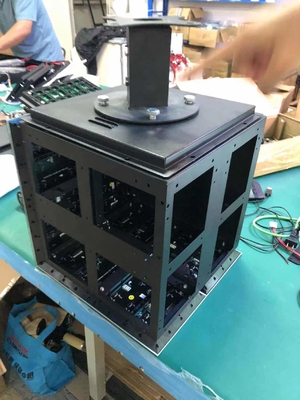 Zewnętrzny wodoodporny ekran LED Cube Shop Znaki Ekran reklamowy 5 stron 200x200mm P2.5